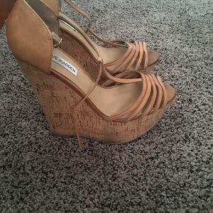 Steve Madden Nude Wedges